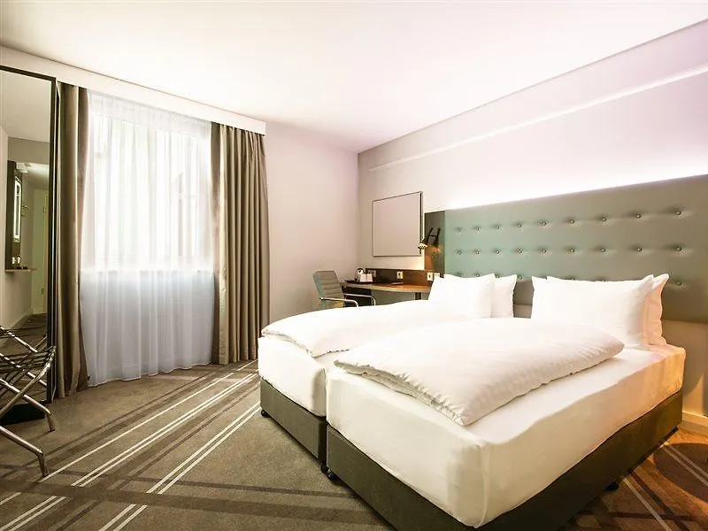 *** Hotel Holiday Inn Express Berlin City Centre West Germany