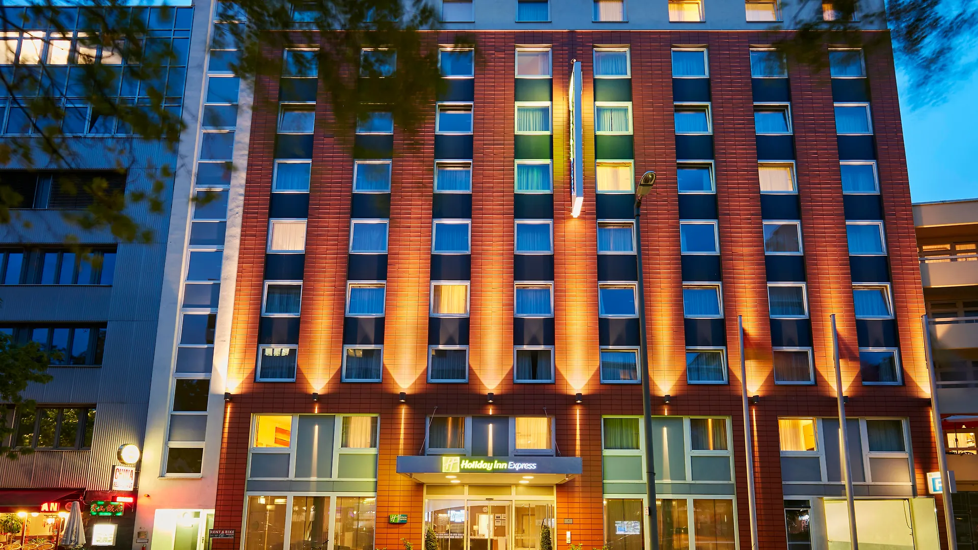 Holiday Inn Express Berlin City Centre West Hotel