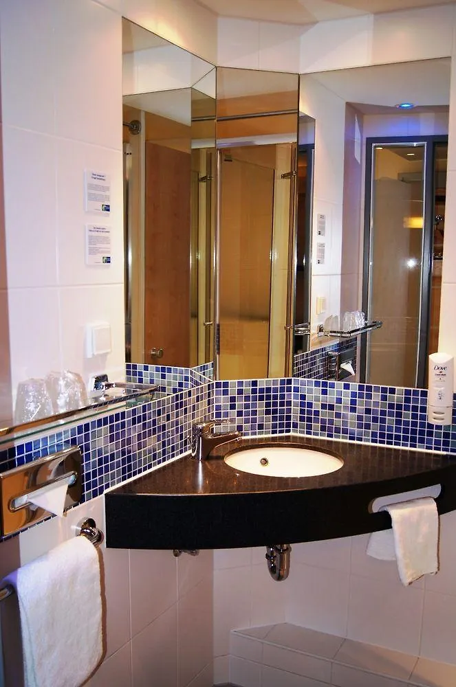 Holiday Inn Express Berlin City Centre West Hotel
