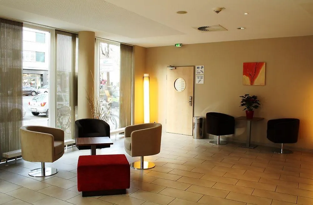Holiday Inn Express Berlin City Centre West Hotel