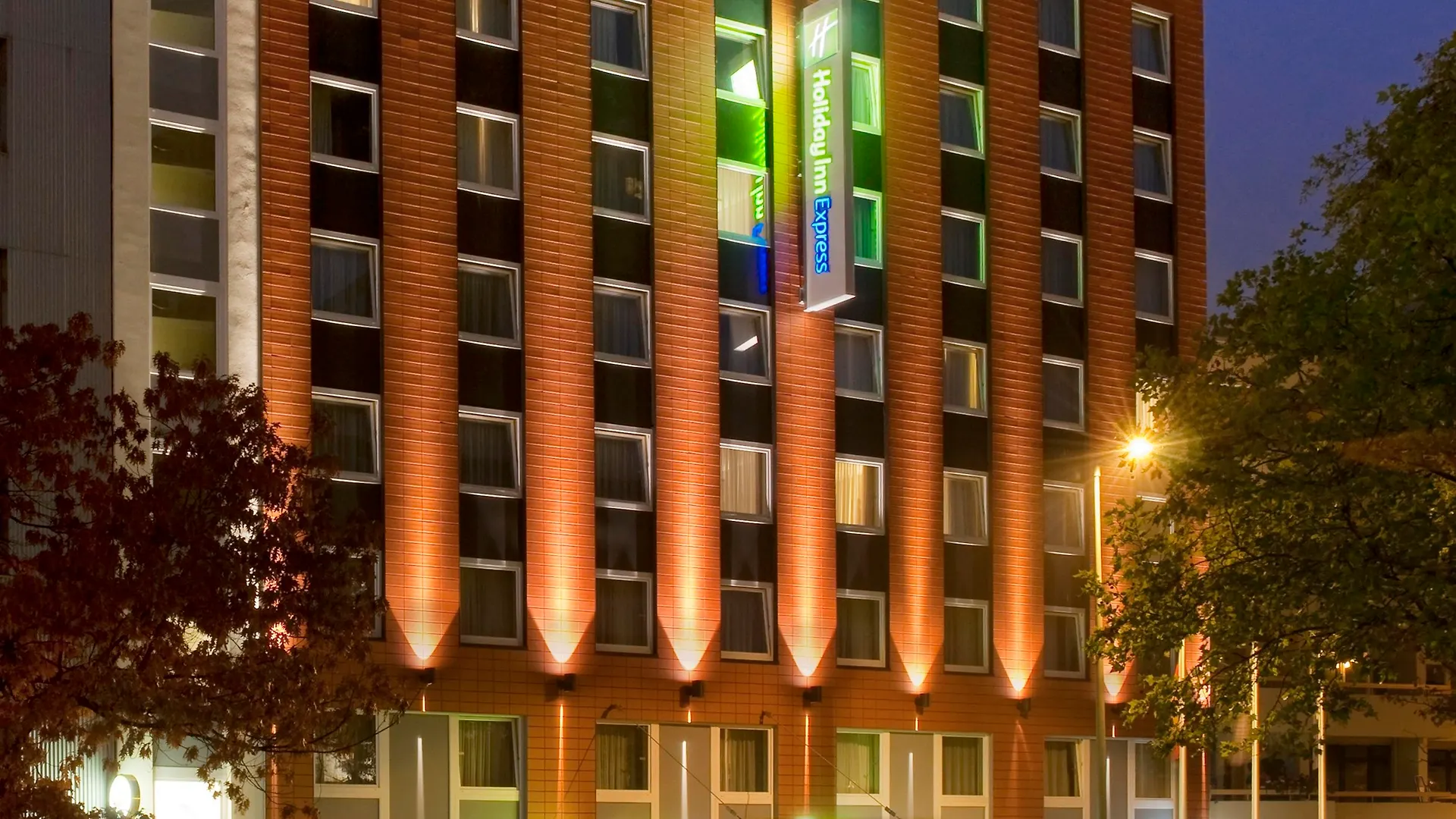 Holiday Inn Express Berlin City Centre West Deutschland